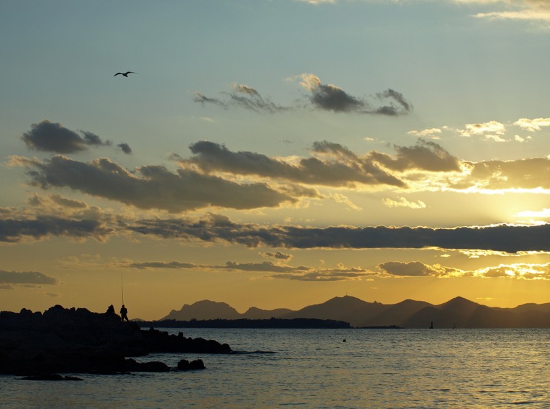 L'Estérel vue du cap d'Antibes Pa180710