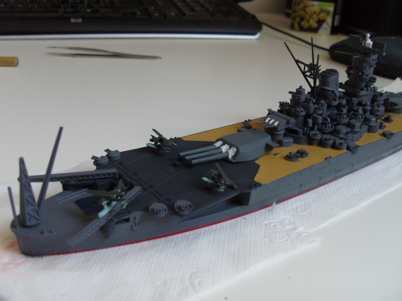 Yamato (Tamiya 1/700°) par yoon - Page 3 Sdc11212