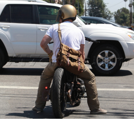 7/21/09 Brad Pitt on his motorbike visiting Aaron Sorkin 1410