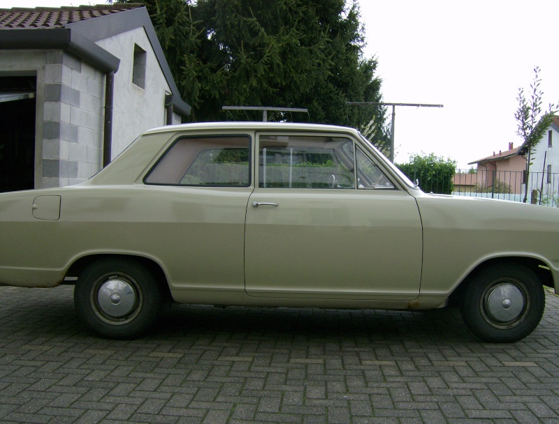 Vendo Opel Kadett 1970 a Varese Hpim0215