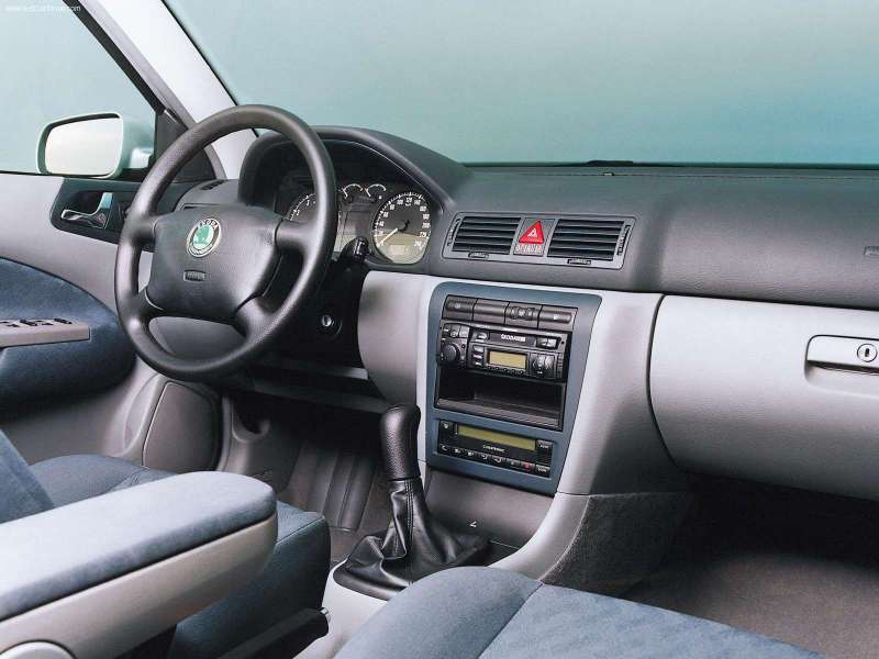 Topic Officiel > Skoda Octavia I 1996 - 2004 [Berline - Combi] I_int10