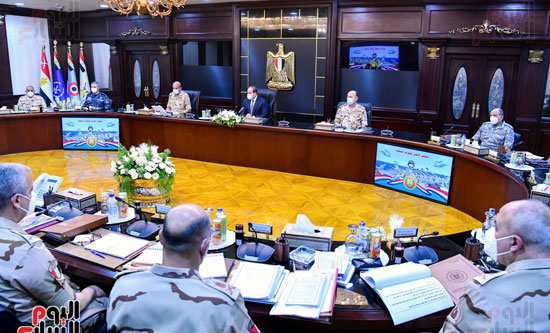 الرئيس السيسي يترأس اجتماع المجلس الأعلى للقوات المسلحة Hg10