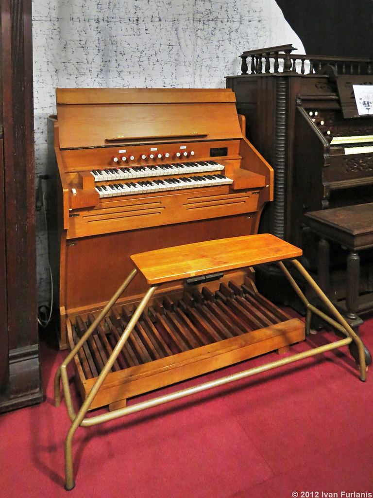Quel harmonium pour travailler l'orgue 98584910