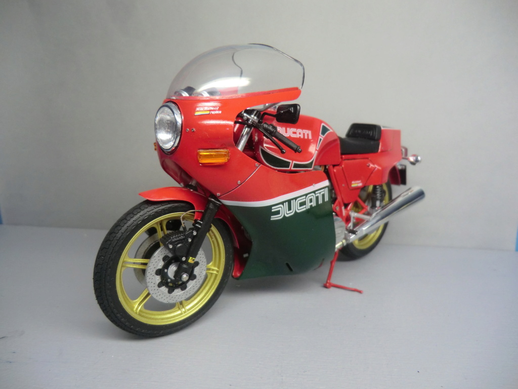 Ducati 900 Mike Hailwood réplica - Page 3 Cimg8427