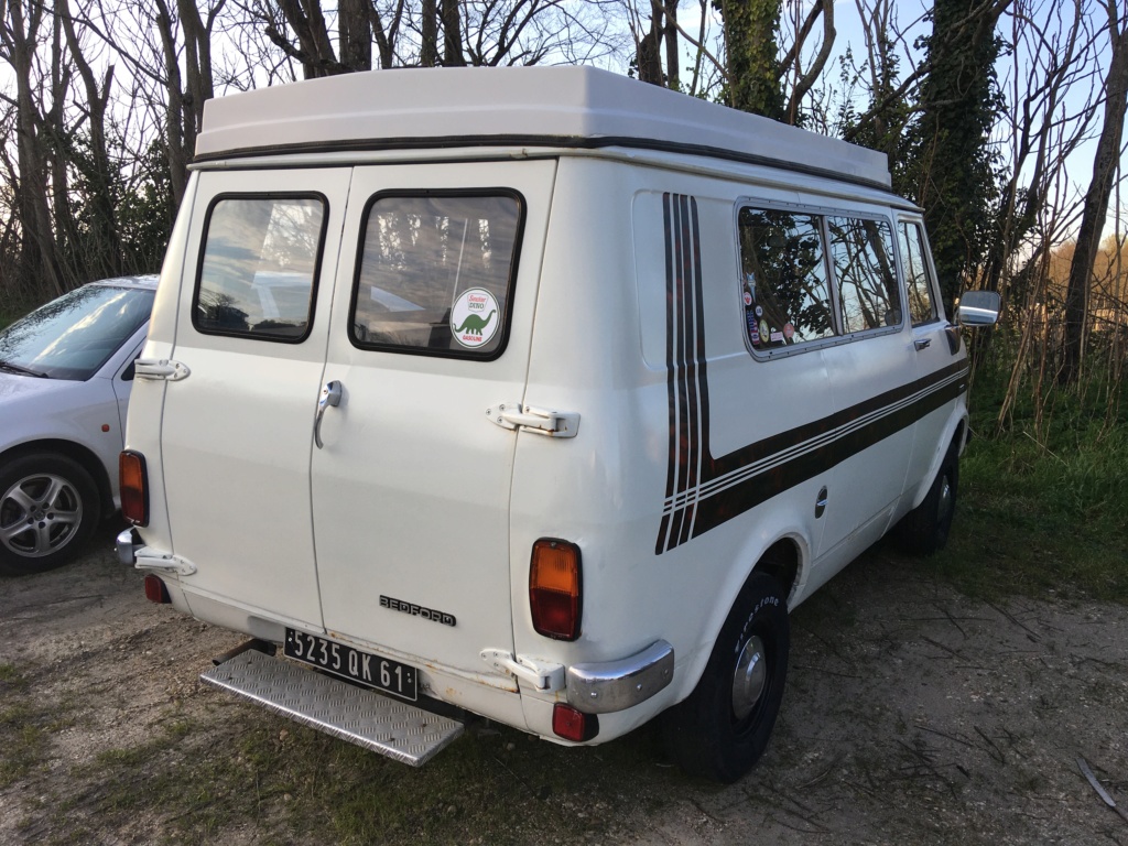 Restau de mon Bedford CF 250 Autosleeper de 79 - Page 3 Img_0721