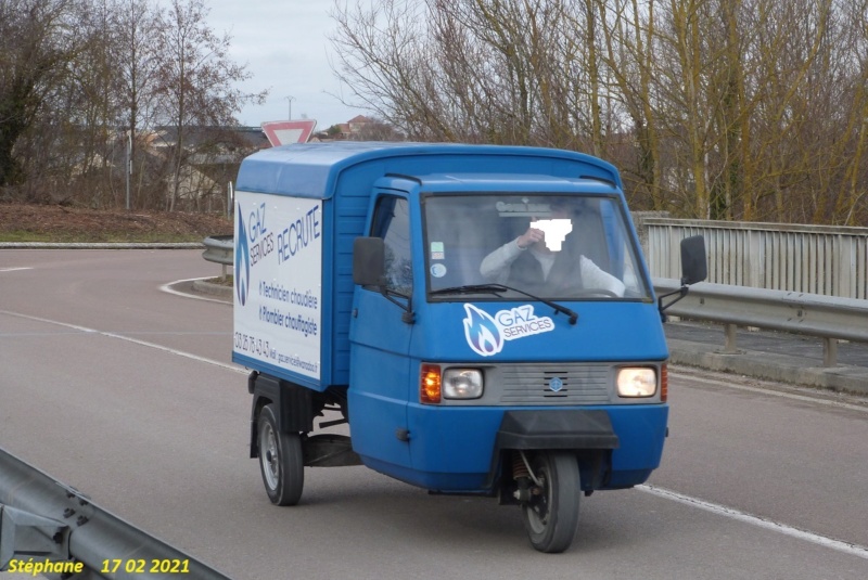 Les triporteurs motorisé P1560153