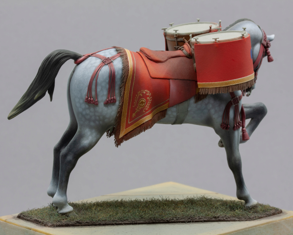 Timbalier des chasseurs à cheval de la Garde Impériale (tenue à la hussarde, 1810) - Page 2 338fe410