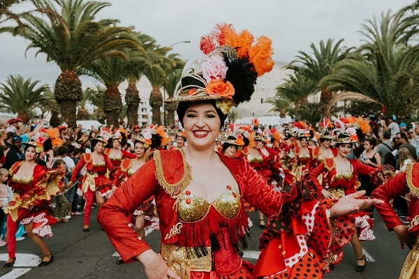 Record carnival procession in Los Cristianos. 51396-10