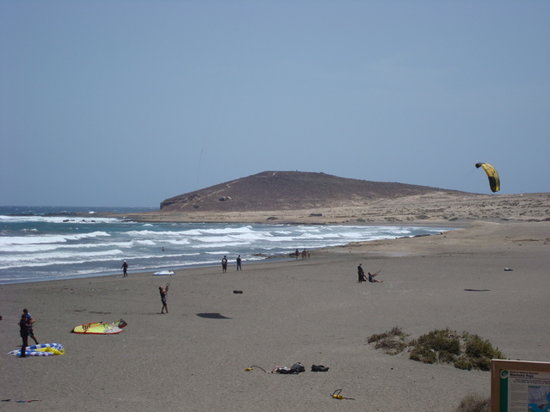 Granadilla closes El Médano beach because of sewage spill Fun-in10