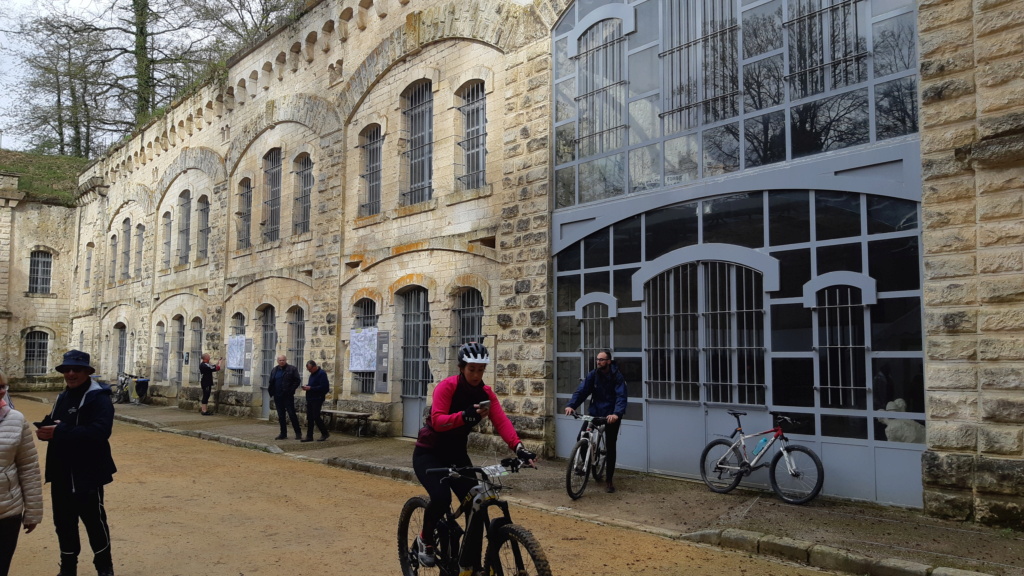 Engin electric de l'IUT de l' Aisne: 2021...reflexions sur la mobilité - Page 31 20230451