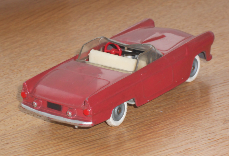 Junior - Série 3 : Ford Thunderbird - Modèle Solido 195 Ford_t18