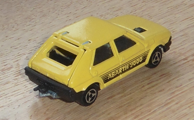 Modèle n°239 - Fiat Ritmo P1090316