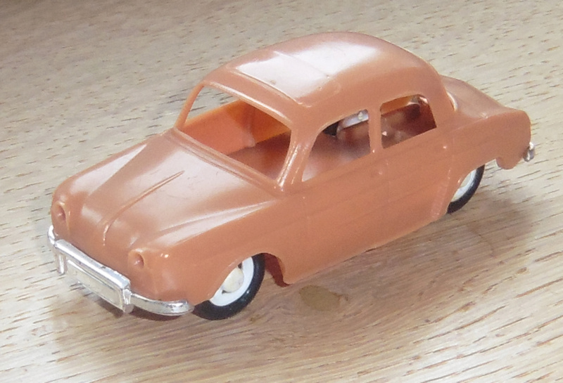 RENAULT DAUPHINE 1/43 Renau352