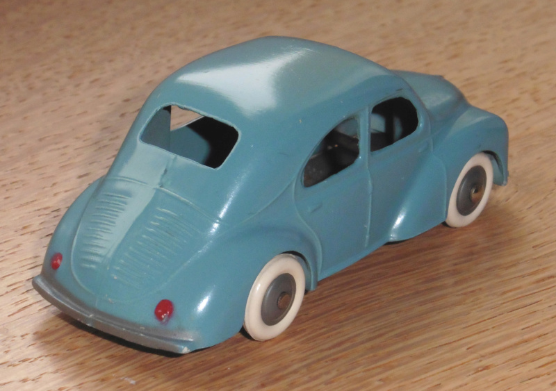 C.I.J. Ref.: 3/48 & 3/49 - Renault 4CV  Renau462