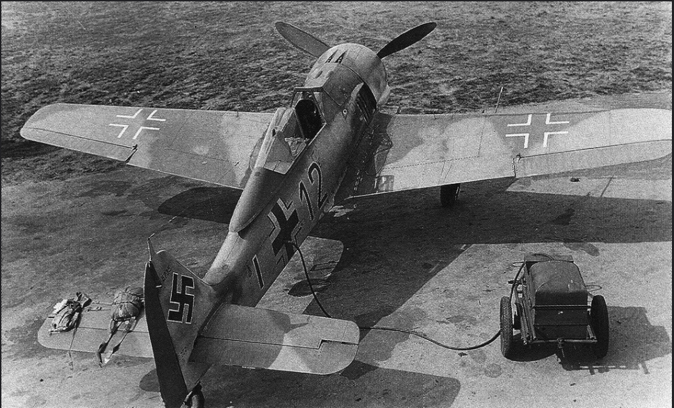 les Focke Wulf 190 A:F et G avaient-ils des câbles d'antenne? 1943_f10