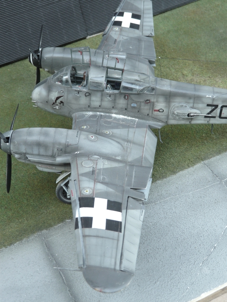 Messerschmitt Me 210 C au 1/32 - Page 3 321