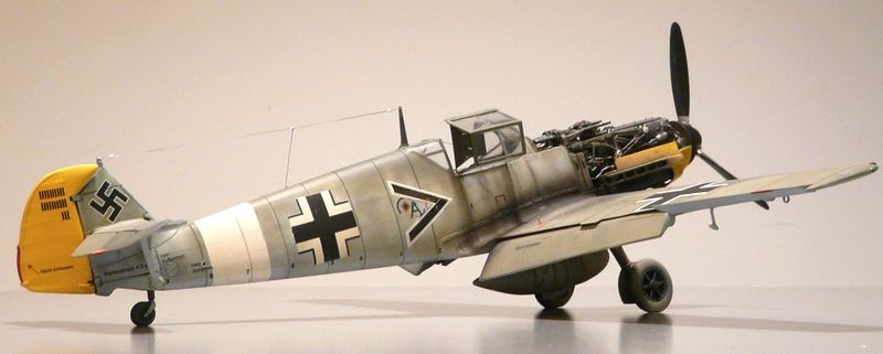 Messerschmitt Bf 109 E7 base AIRFIX VINTAGE 1/24 723