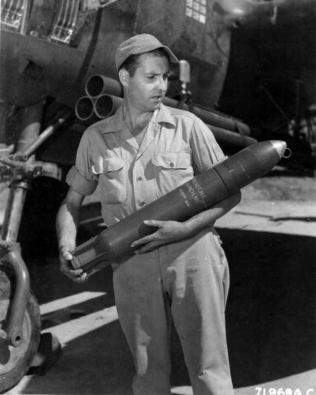 P-47 D Razorback Trumpeter 1/32 - 2ème vie! - Page 3 Armuri11