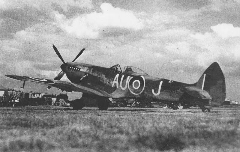Spitfire Mk XVI au 1/24 - Page 7 Au_j10