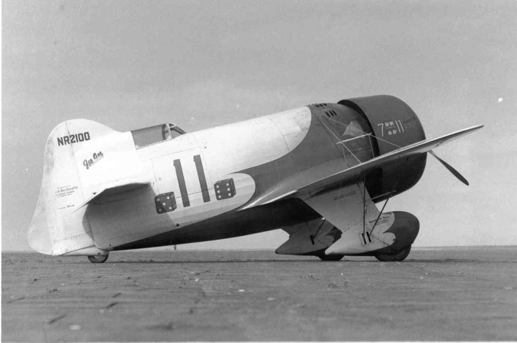 Le Twin Bee ou l'histoire invraisemblable du "racer raté"  Avion-10