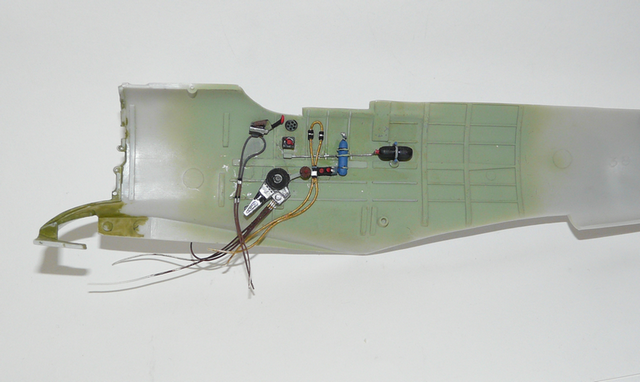 Spitfire Mk XVI au 1/24 - Page 5 Droit210