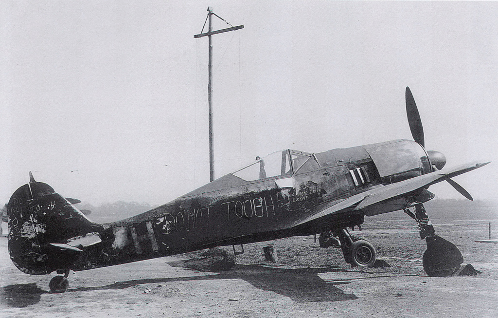 les Focke Wulf 190 A:F et G avaient-ils des câbles d'antenne? Focke-22