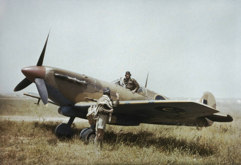 Spitfire Mk XVI au 1/24 - Page 4 Gettyi13