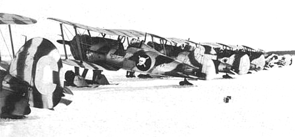 Seversky puis Republic P-35 de William Bros Inc au 1/32 - Page 3 Gloste16