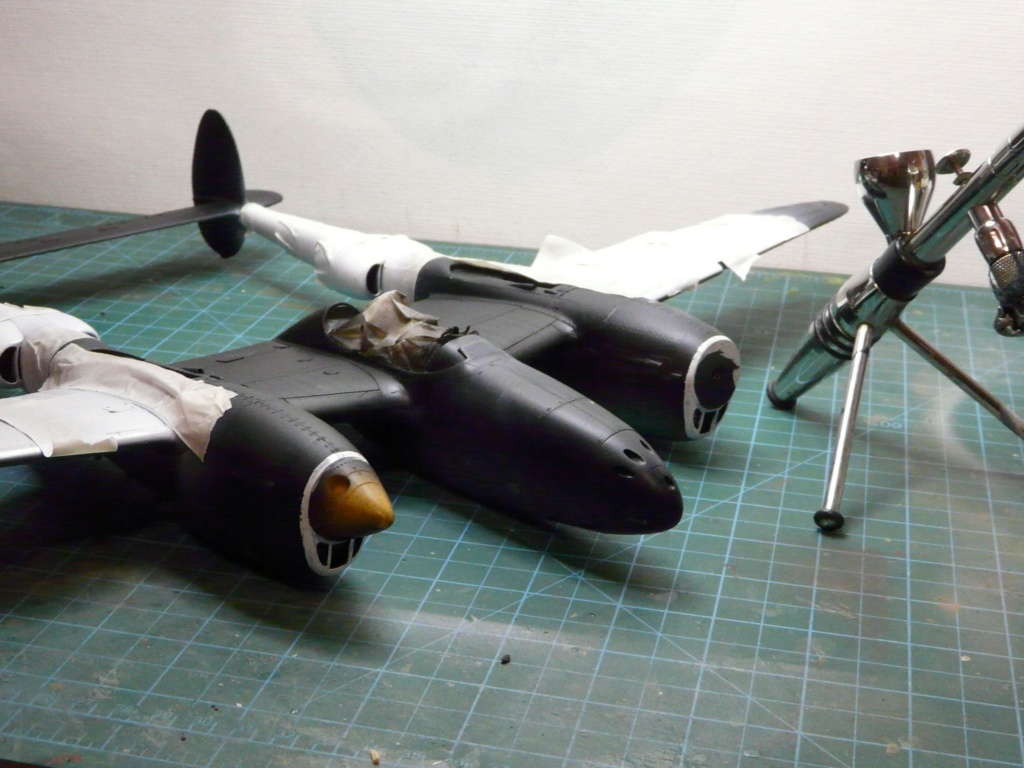 Le P-38 J de Revell Vintage au 1/32 P1120336