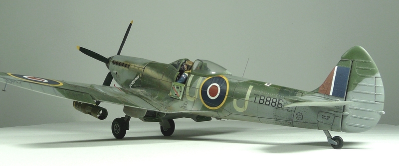 Spitfire Mk XVI au 1/24 - Page 9 P1190213