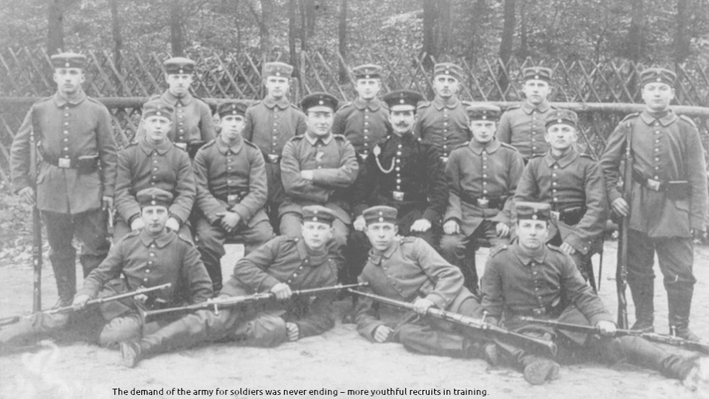 1914 (WW1)german uniforms - Page 5 The_de12