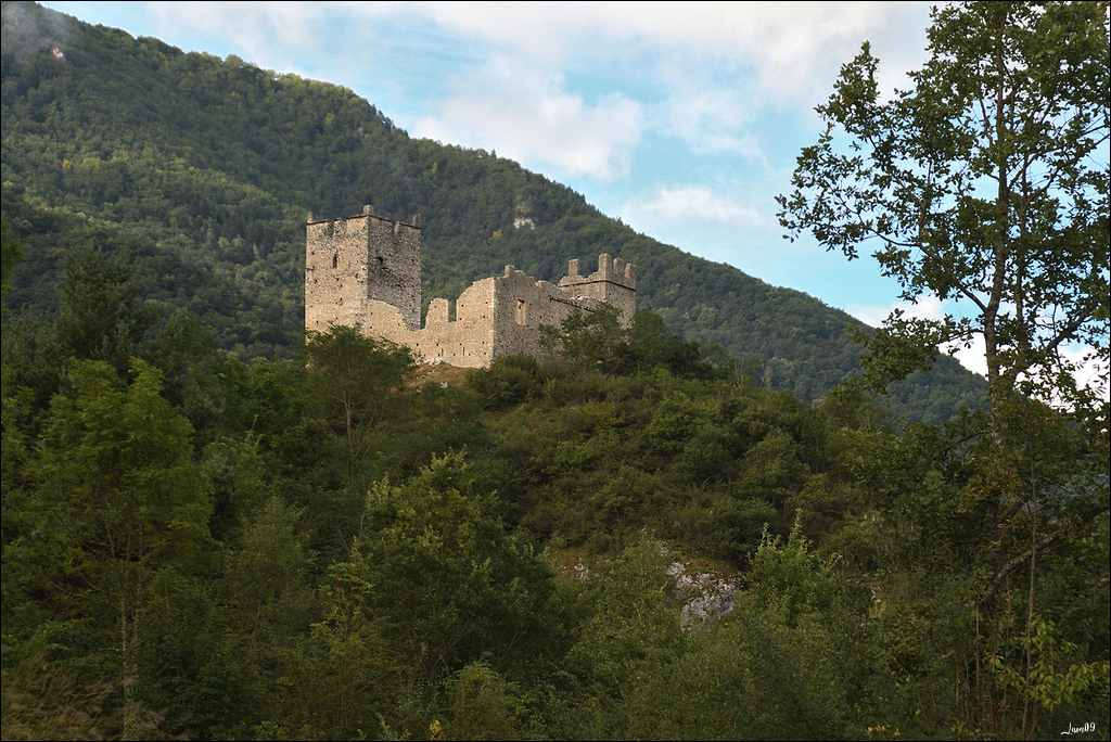 Un rayon de soleil sur le château Lmb_7013