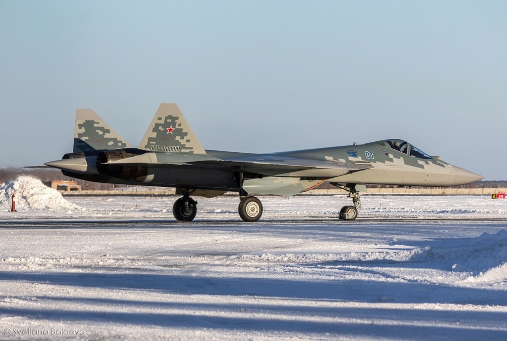 Novedades Sukhoi Su-57 (T-50 PAK/FA) - Página 15 Img_2391
