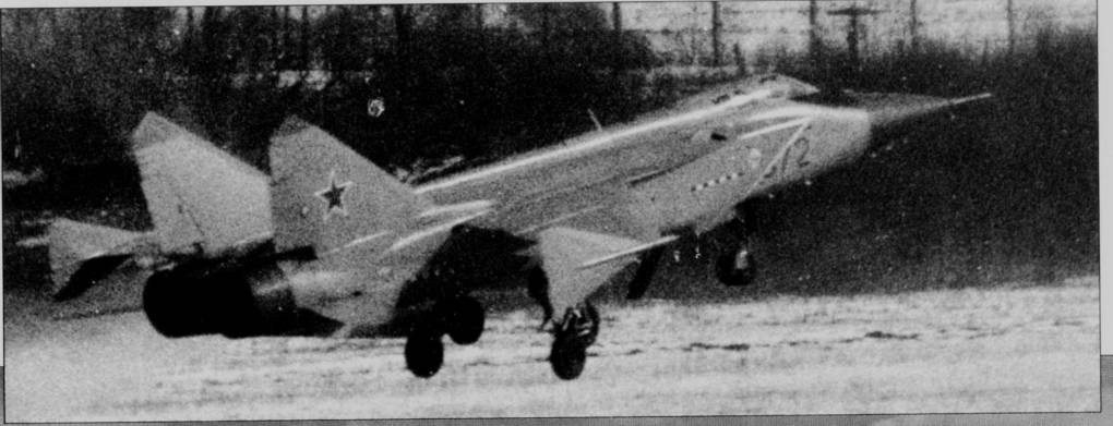 Mikoyan MiG-31 Foxhound Img_2408