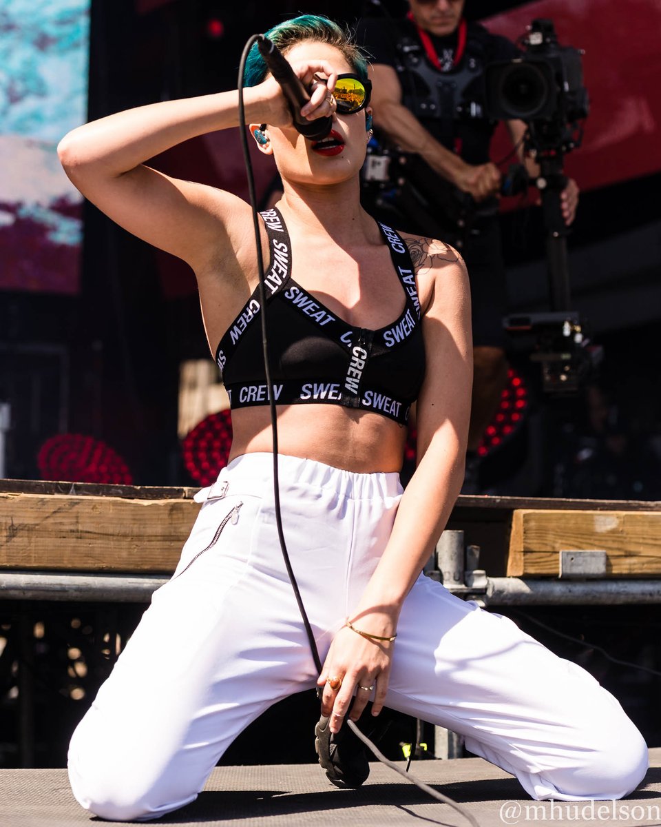 Descubriendo a HALSEY VII Reina de la Primavera....Sound Halsey25