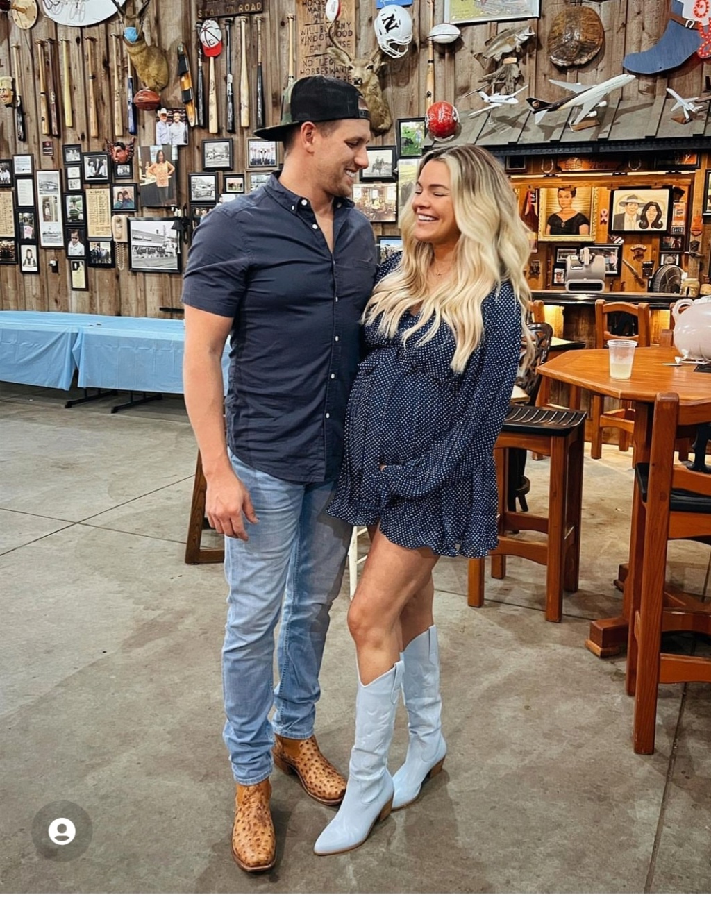 Nikki Ferrell & Tyler VanLoo - Bachelor 18 - Discussion  - Page 23 20220910