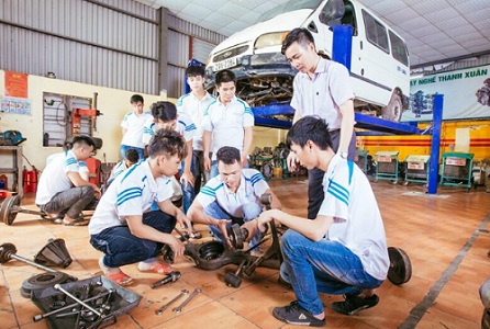 Trung tâm Thanh Xuân – Địa chỉ uy tín chuyên đào tạo nghề sửa chữa ôtô Dayngh13