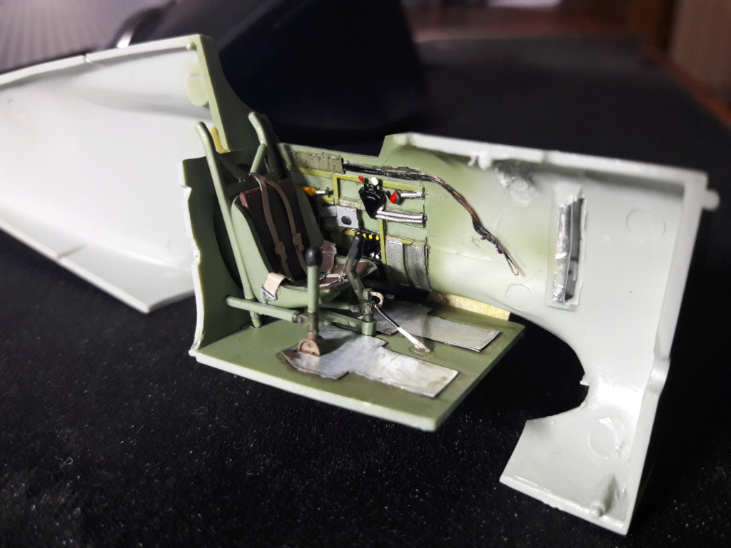 Curtiss hawk h-75 academy 1/48 (montage) - Page 3 Img_1066