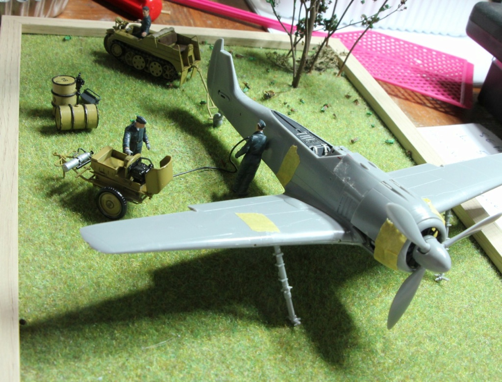Focke-Wulf 190-a3 Hasegawa 1/48 (montage) et son diorama - Page 2 Img_1276