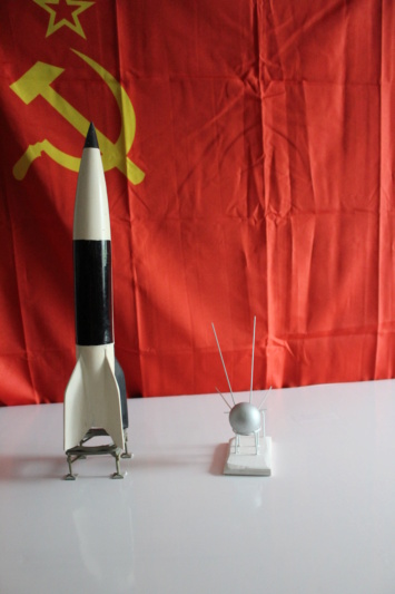 V-1  Rakete und Sputnik geb. von modellbauer Img_8912
