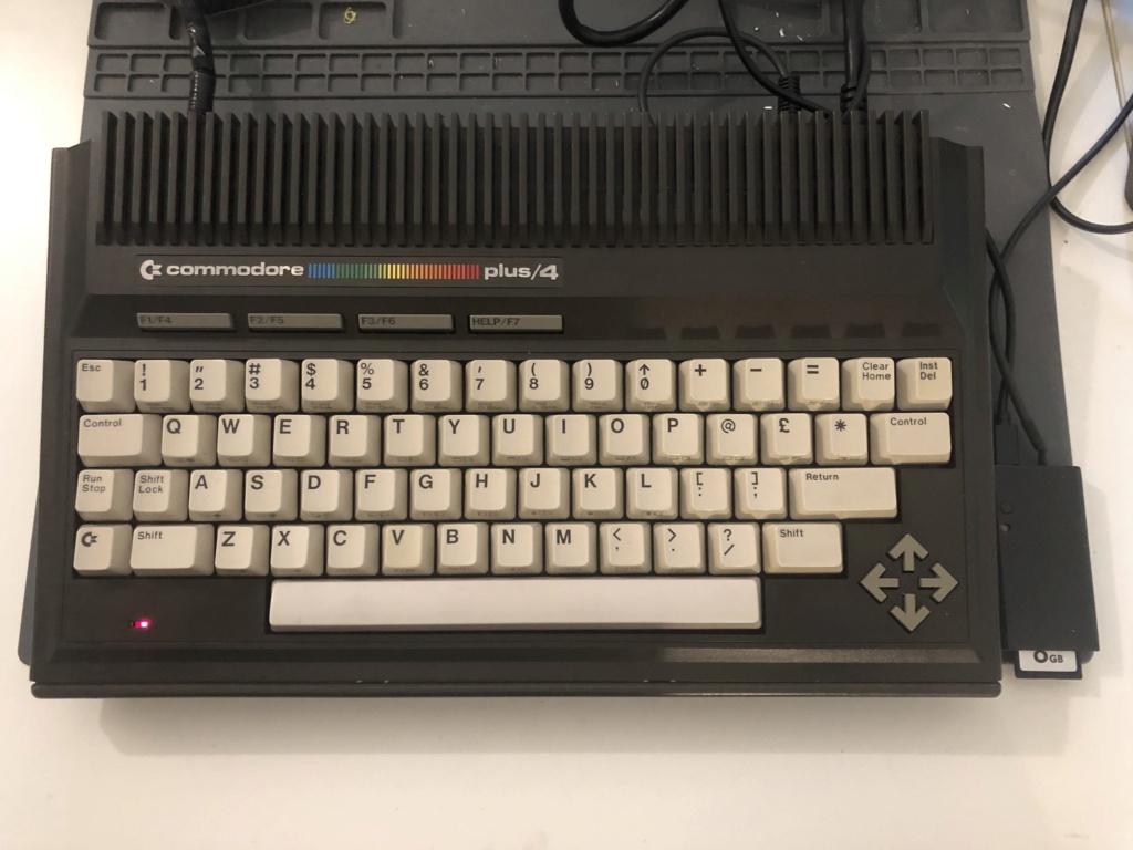 Commodore C16,C116,+4 Img_1625