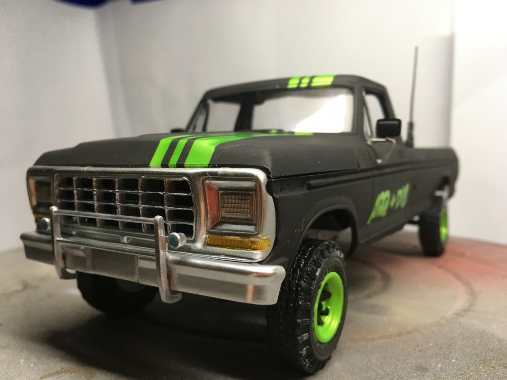 ford - MT: Ford F150 4x4 de AMT 1/25 Img_4315