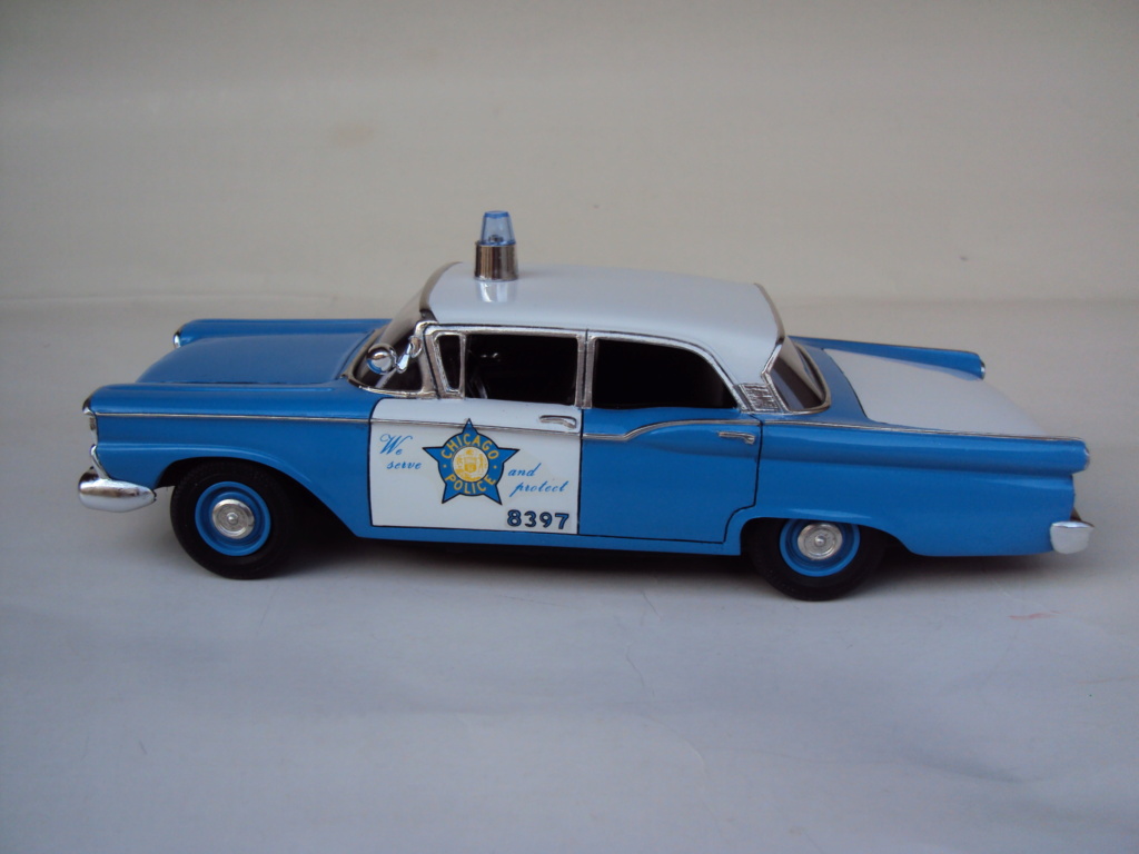 1959 Ford police car Dsc04034