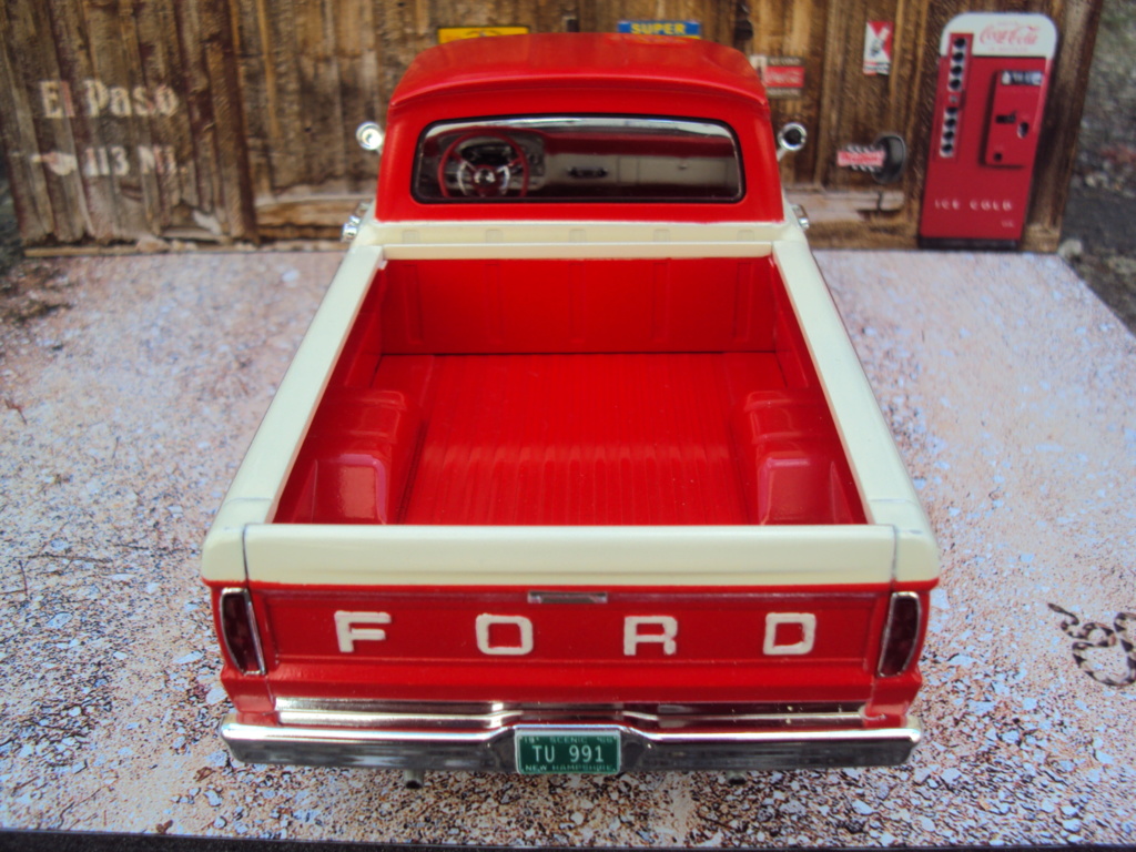 1966 Ford F100 Moebius Dsc06113