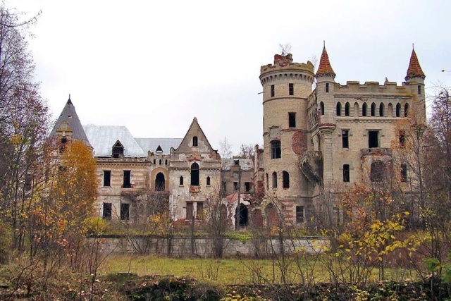 MOUROMTSEVO, le château oublié (Russie) Daf02f10