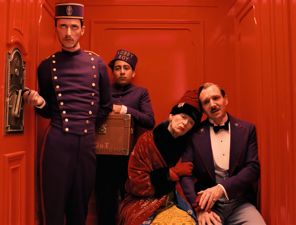 THE GRAND BUDAPEST HOTEL Sans_t32