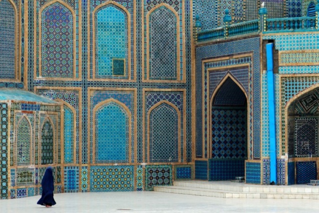 LA MOSQUEE BLEUE DE MAZRA-I-SHARIF Shutte10