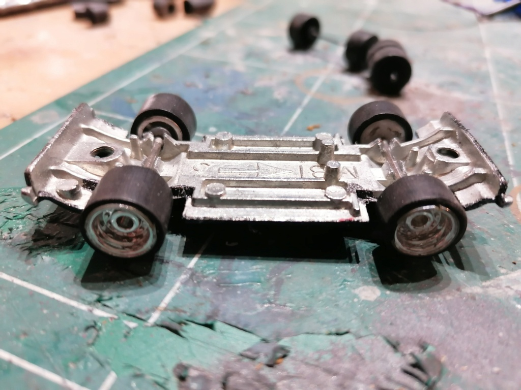 1/64 dodge Challenger, matchbook Img_2135