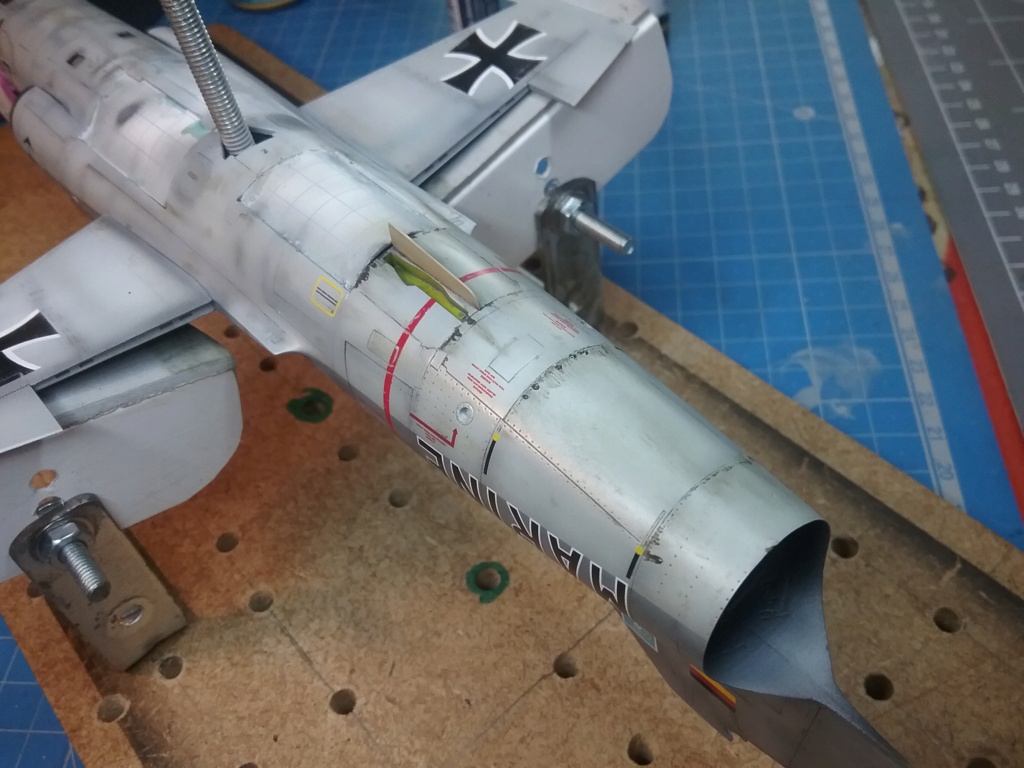F104G starfighter marine allemande........................... terminé.................... 1/48 KINETIC F104-510