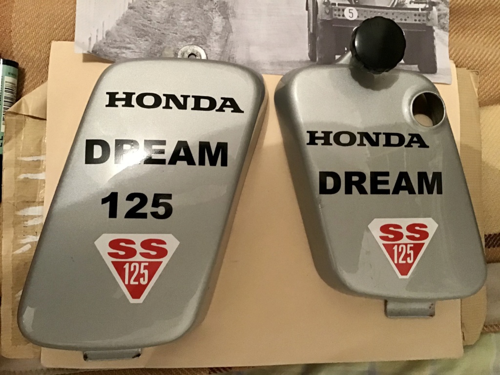 Badges pour Honda SS125A Fba98710